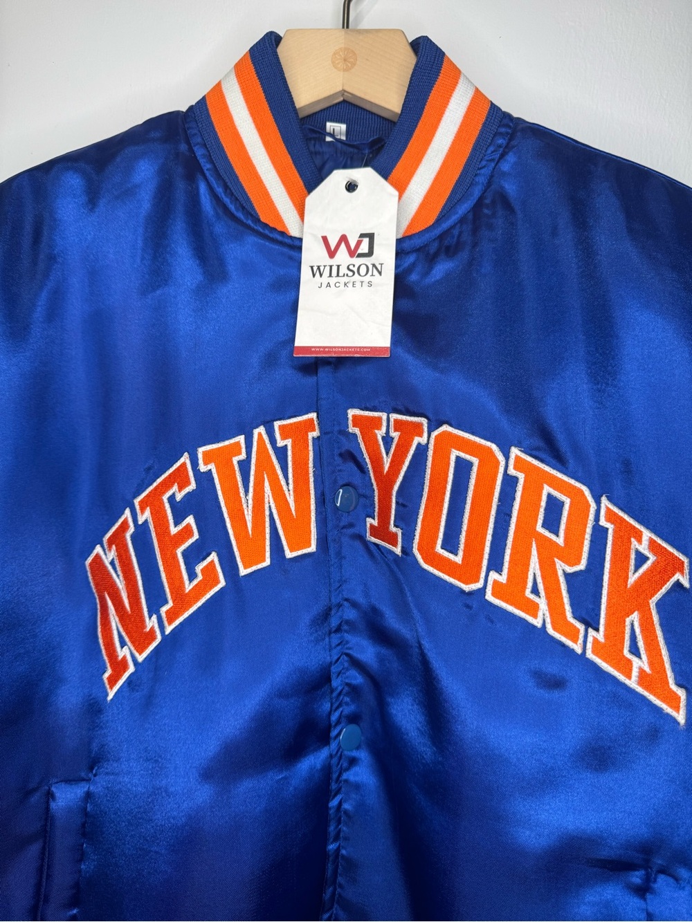 NWT Men’s Wilson NEW YORK NBA Starter Satin Varsity Bomber Jacket Blue Orange L - Picture 4 of 16